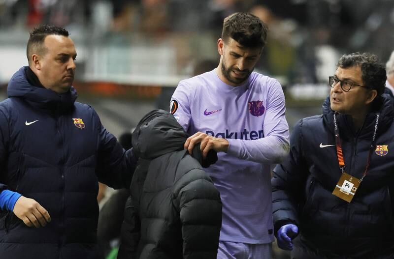 Gerard Pique of Barcelona comes off injured during the Europa League quarter final first-leg against Eintracht Frankfurt. EPA