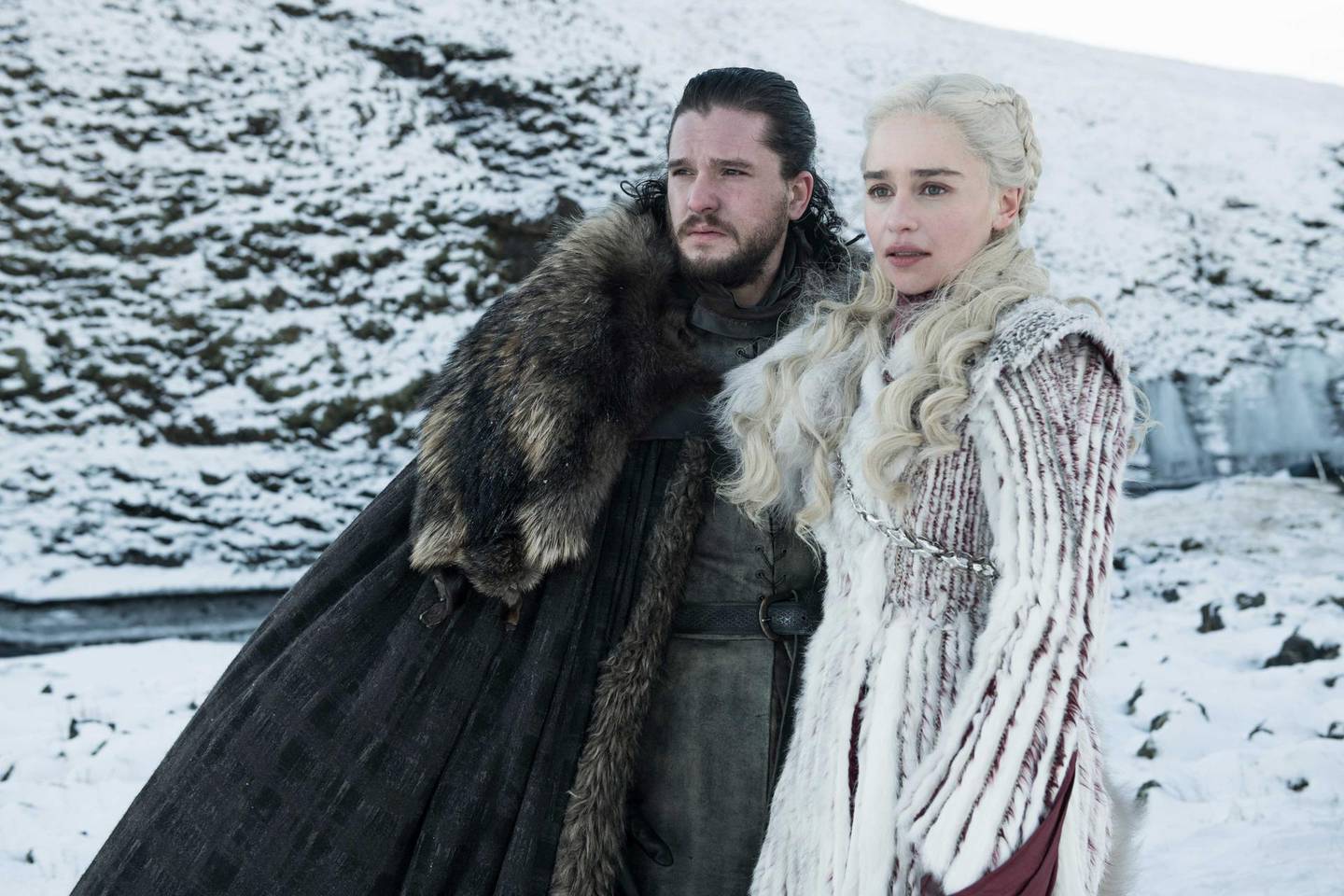Kit Harington as Jon Snow and Emilia Clarke as Daenerys Targaryen in the season 8 of The Game of Thrones. HBO / OSN