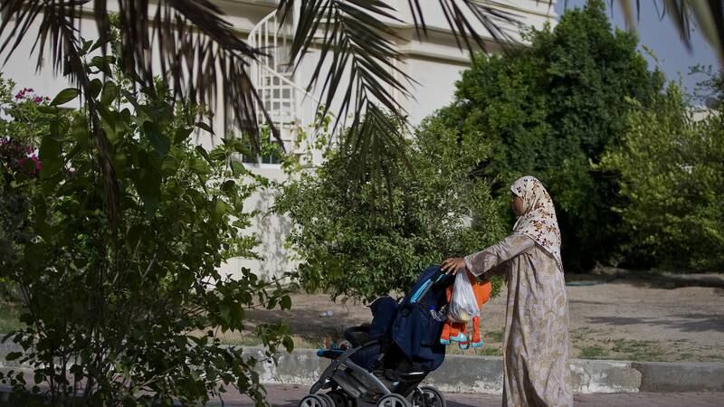 An image that illustrates this article UAE provides online system to pay domestic workers