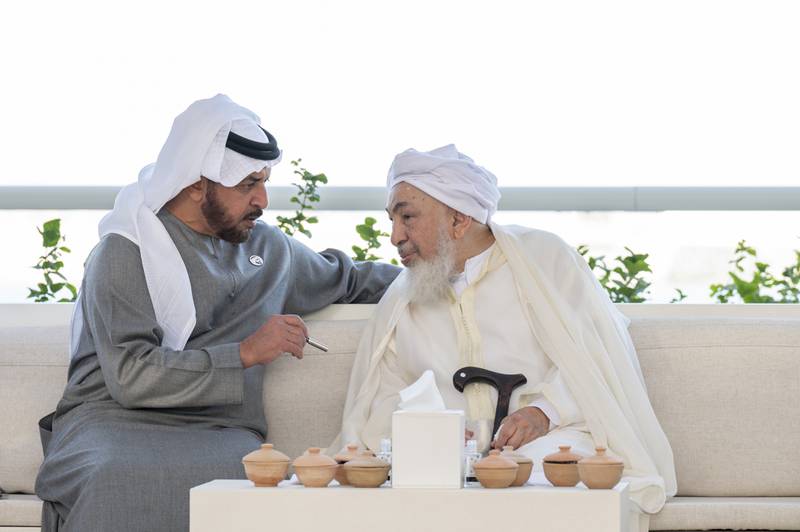 Sheikh Hamdan speaks with Sheikh Abdallah bin Bayyah at the barza. Abdulla Al Neyadi for the Ministry of Presidential Affairs