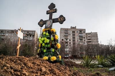 Graves of the victims of the Ukraine-Russia conflict in Mariupol. Reuters