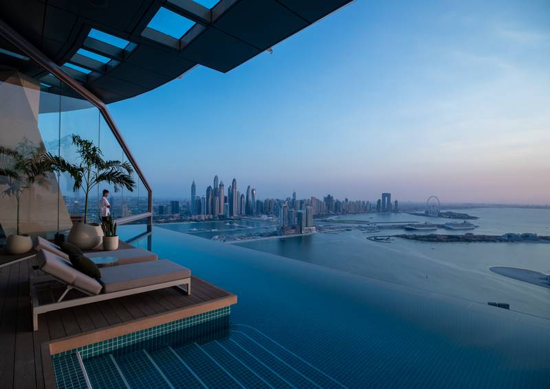 Dubai infinity pool