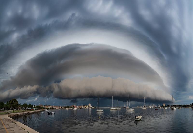 Maja Kraljik took this image of a shelf cloud as it approached Umag, Croatia.