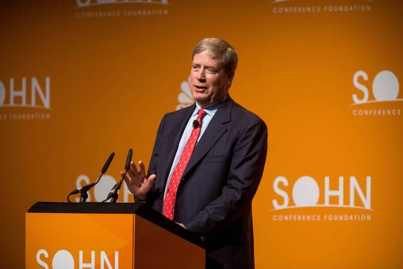 Stanley "Stan" Druckenmiller, chairman and chief executive officer of Duquesne Family Office LLC, speaks during the 21st annual Sohn Investment Conference in New York, U.S., on Wednesday, May 4, 2015. Since 1996 the Sohn Investment Conference has brought together the world's savviest investors to share fresh insights and strategies in support of pediatric cancer research and treatment. Photographer: Michael Nagle/Bloomberg *** Local Caption *** Stanley Druckenmiller
