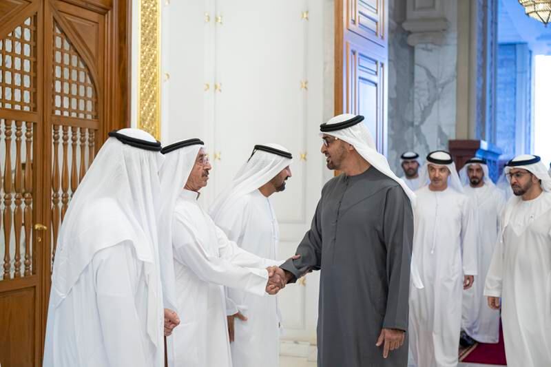 President Sheikh Mohamed exchanges Ramadan greetings with Sheikh