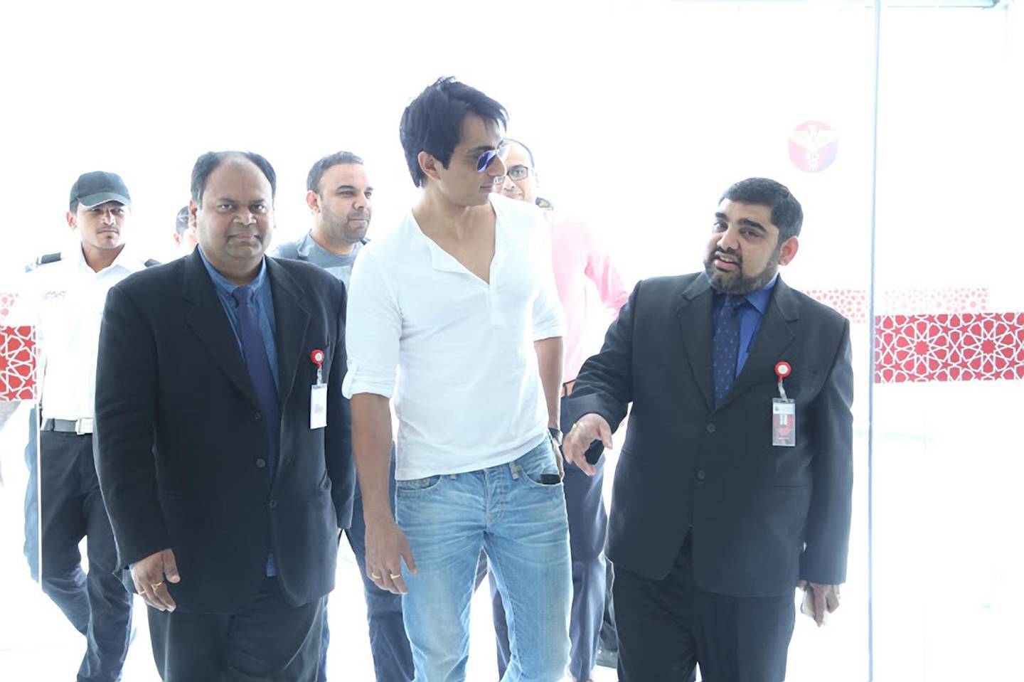 Bollywood Actor Sonu Sood Launches ‘Taxi Drivers Wellness Week’ at Thumbay Hospital Dubai. Courtesy of Thumbay Hospital Dubai *** Local Caption ***  al77-Scene-bollywood05.jpg