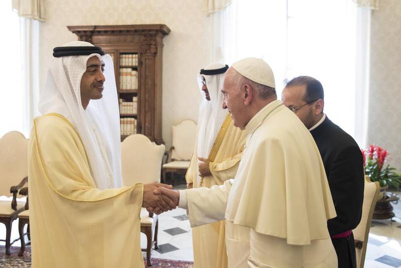 Pope Francis meets Sheikh Abdullah bin Zayed. Ryan Carter / Crown Prince Court - Abu Dhabi