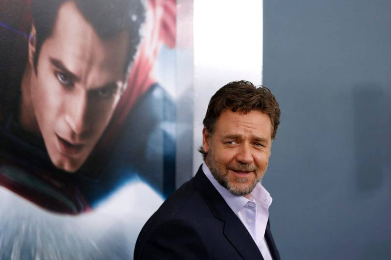 Cast member Russell Crowe arrives for the world premiere of the film "Man of Steel" in New York June 10, 2013. REUTERS/Lucas Jackson (UNITED STATES - Tags: ENTERTAINMENT) *** Local Caption ***  LJJ003_USA-_0611_11.JPG