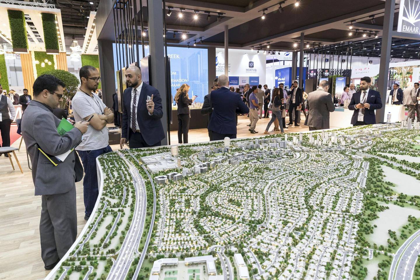 DUBAI, UNITED ARAB EMIRATES. 09 APRIL 2018. General image from the show floor at the Dubai Property Festival. (Photo: Antonie Robertson/The National) Journalist: Sarah Townsend. Section: Business. POSSIBLE ONLINE GALLERY