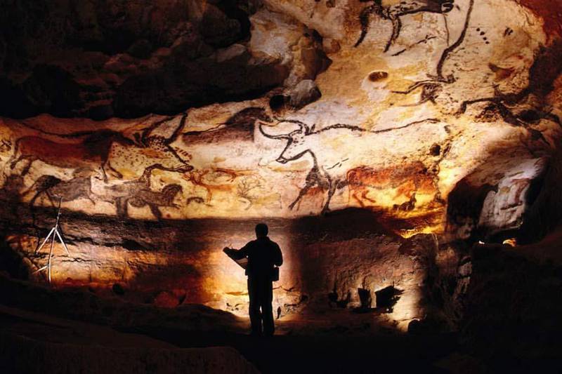 No historical visit to France is complete without visiting the millennia-old carvings and paintings of the Lascaux Caves. Photo: National Geographic