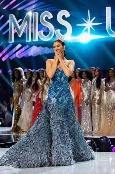 Catriona Gray takes her final walk as Miss Universe 2018 during The MISS UNIVERSE® Competition airing on FOX at 7:00 PM ET on Sunday, December 8, 2019 live from Tyler Perry Studios in Atlanta. Contestants from around the globe have spent the last few weeks touring, filming, rehearsing and preparing to compete for the Miss Universe crown. HO/The Miss Universe Organization