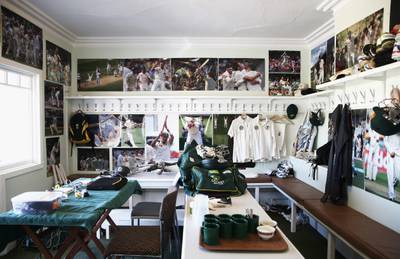 NOTTINGHAM, ENGLAND - JULY 09:  A general view inside the Australian Cricket Team Dressing Room at Trent Bridge on July 9, 2013 in Nottingham, England.  (Photo by Ryan Pierse/Getty Images) *** Local Caption ***  173175068.jpg