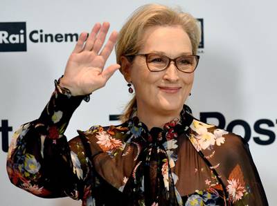 epa06440612 US actress/cast member Meryl Streep poses for photographers during a photocall for 'The Post' in Milan, Italy, 15 January 2018. The movie opens in Italian theaters on 01 February.  EPA/DANIEL DAL ZENNARO
