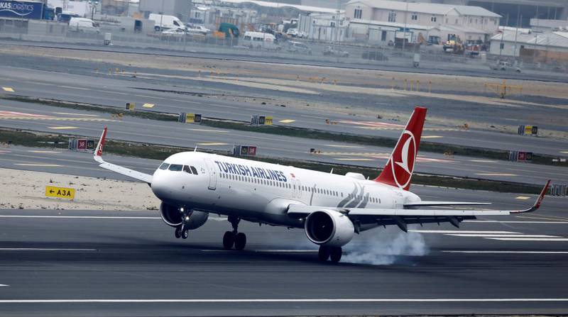 FILE PHOTO: A Turkish Airlines Airbus A321neo plane lands at the city's new Istanbul Airport in Istanbul, Turkey, April 6, 2019. REUTERS/Umit Bektas/File Photo