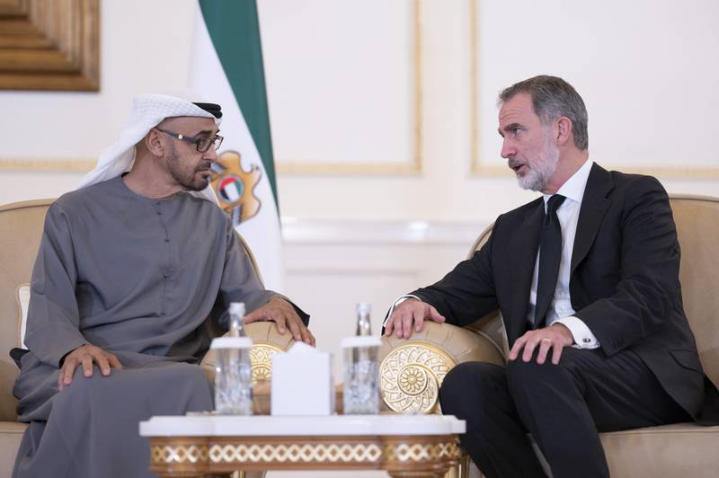 King Felipe VI of Spain offers condolences to President Sheikh Mohamed at the Presidential Airport in Abu Dhabi.