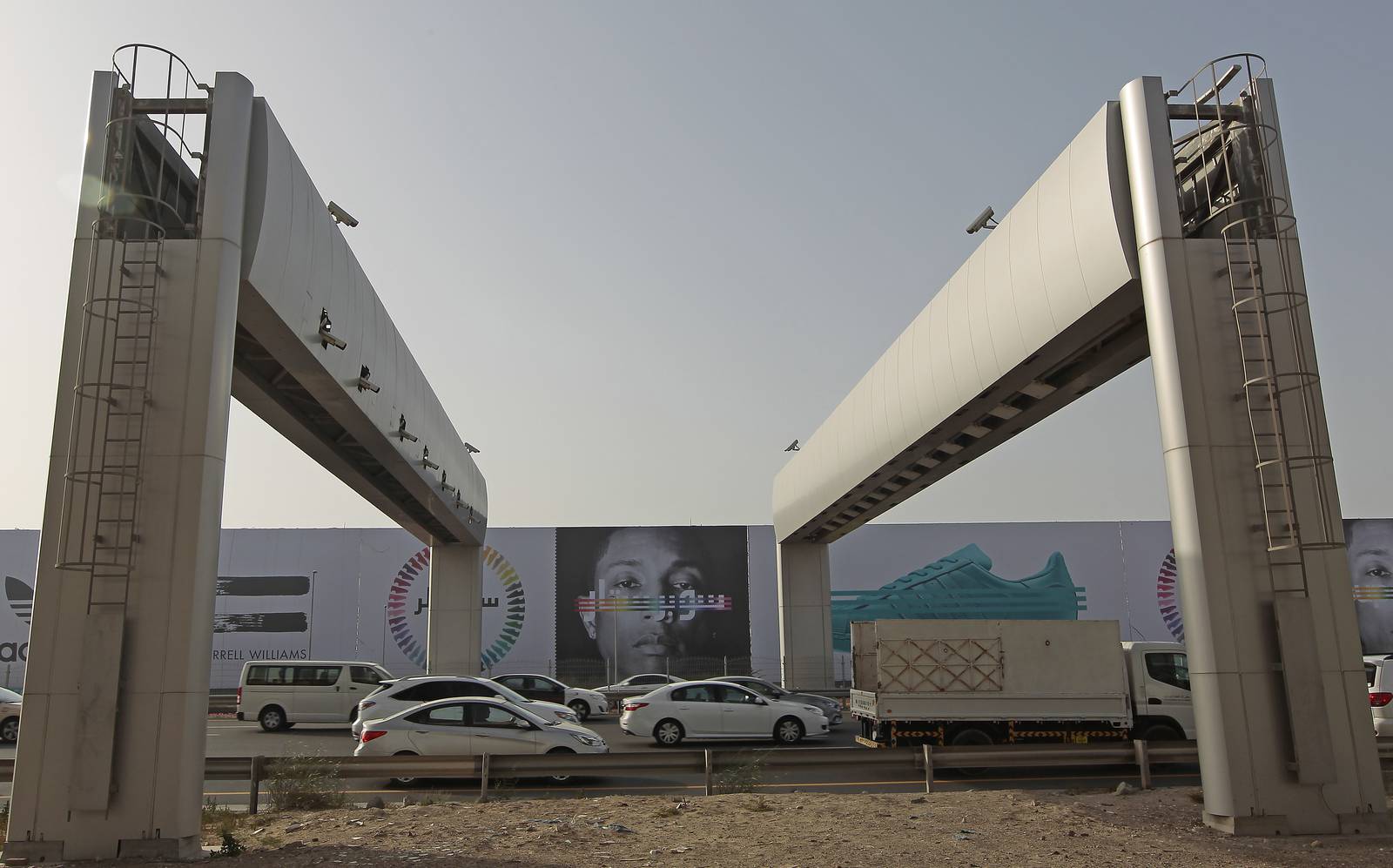 how-many-salik-toll-gates-are-in-dubai-and-how-much-does-a-tag-cost