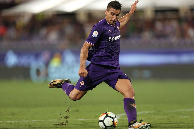 FLORENCE, ITALY - AUGUST 27: Giovanni Simeone of ACF Fiorentina in action during the Serie A match between ACF Fiorentina and UC Sampdoria at Stadio Artemio Franchi on August 27, 2017 in Florence, Italy.  (Photo by Gabriele Maltinti/Getty Images)