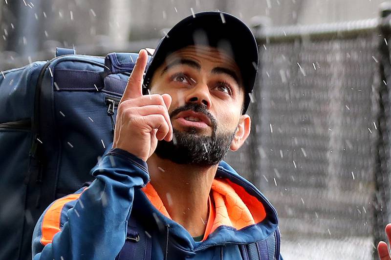 India's Virat Kohli leaves after the net practice session ahead of the ICC men's Twenty20 World Cup 2022 cricket match India and Bangladesh in Adelaide on November 1, 2022.  (Photo by Surjeet YADAV  /  AFP)  /  -- IMAGE RESTRICTED TO EDITORIAL USE - STRICTLY NO COMMERCIAL USE --