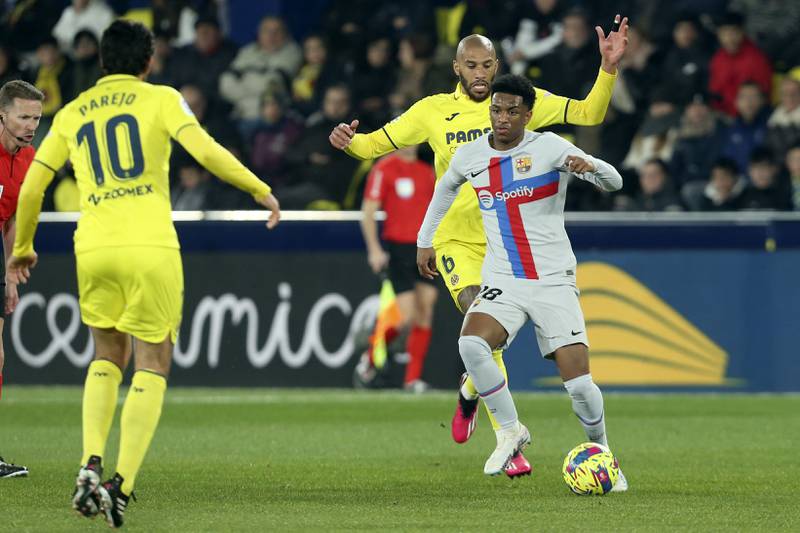 Alejandro Balde – 7. A revelation this season in which Barcelona have won their last five away games by a single goal at Valencia, Osasuna, Atletico, Girona, and Betis. And now at Villarreal.  AP
