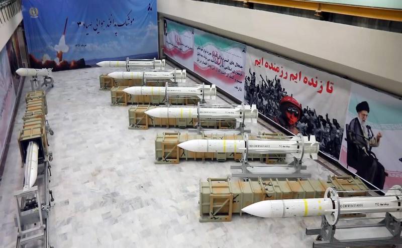 A handout picture released by Iran's Defence Ministry on July 22, 2017 shows newly-upgraded Sayyad-3 air defense missiles on display during an inauguration of its production line at an undisclosed location in Iran, according to official information released.  / AFP PHOTO / IRANIAN DEFENCE MINISTRY / HO