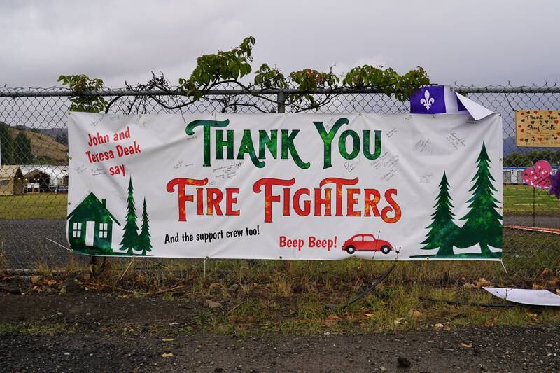 A thank you sign to firefighters hangs outside their camp in Vernon, BC. Willy Lowry / The National
