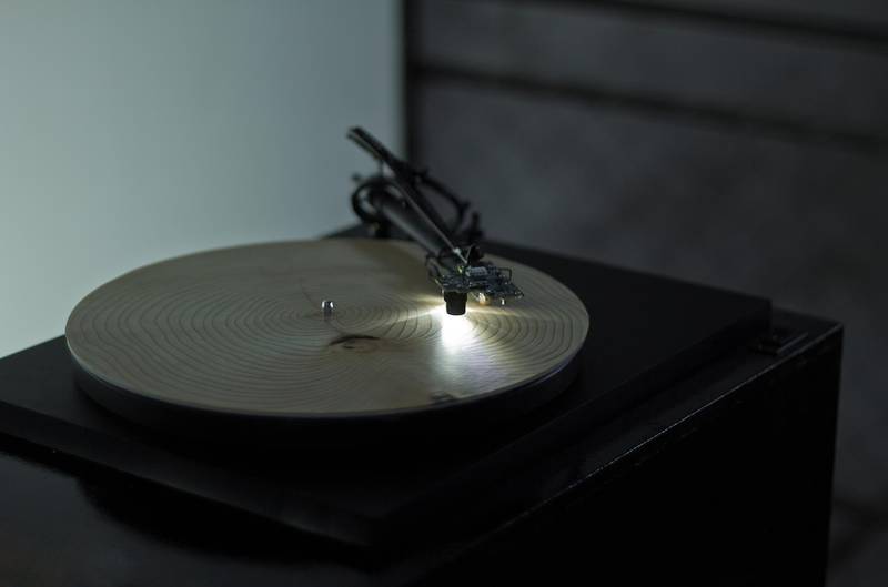 Bartholomaus Traubeck’s record player can read tree ring patterns and transform the visual data into music.Traubeck 