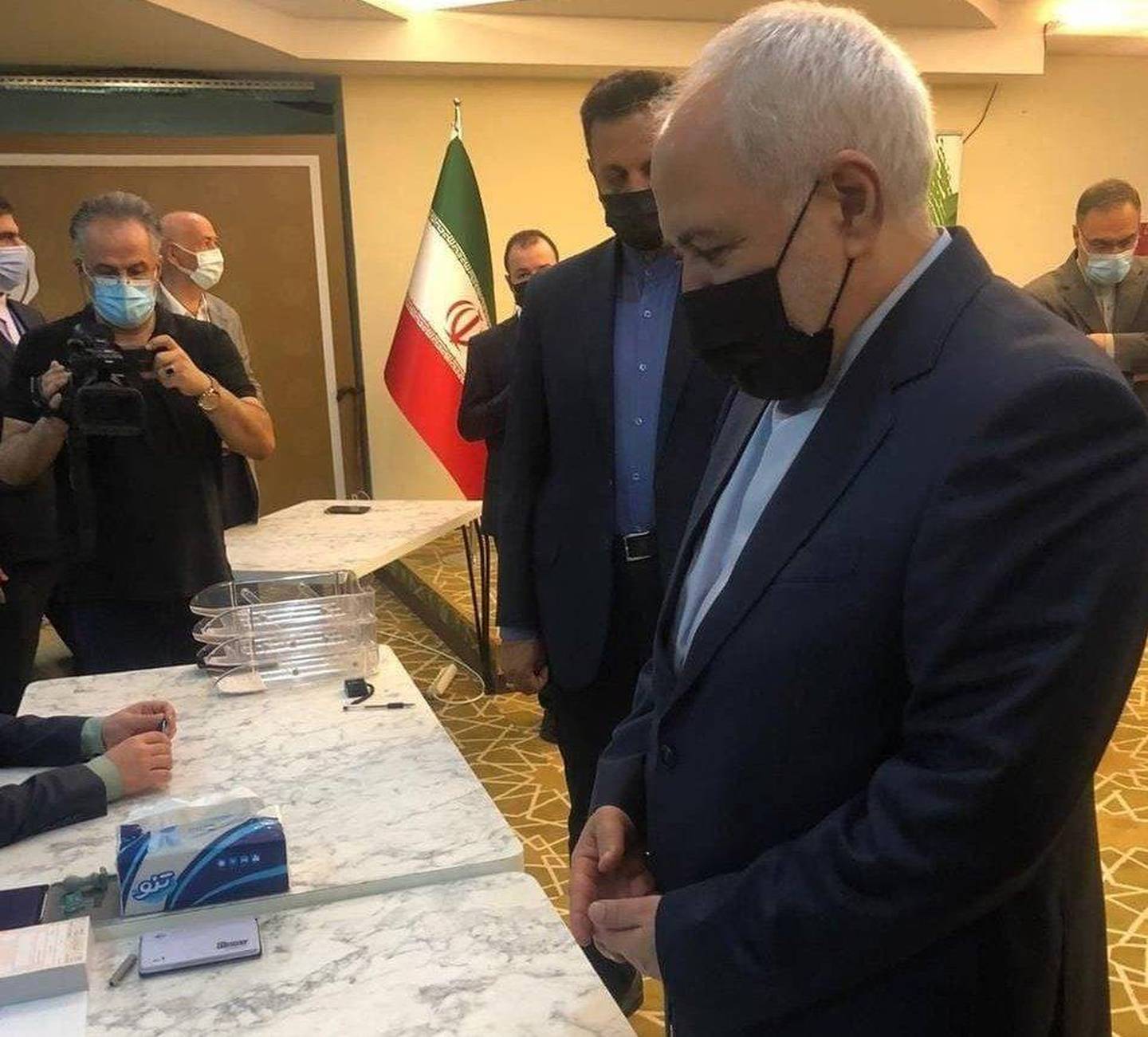 Iran's foreign minister casts his ballot in Turkey while on a diplomatic trip. Tasnim 