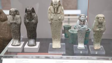 Shabtis of King Senkamanisken and his wife on display at the British Museum in London. Alamy