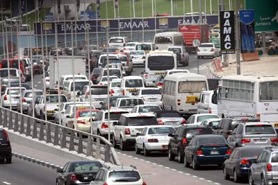 DUBAI .April 24th. Traffic jam on the Sheikh Zayed road in Dubai, thursday 24th April. Stephen Lock  /  The National. *** Local Caption *** na25-trafficTurn1.jpg