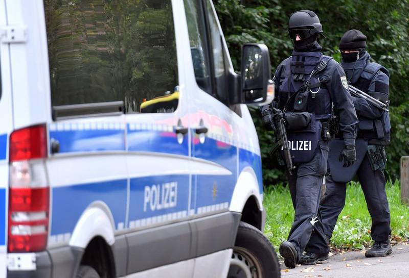 German police hunt Syrian bomb plot suspect