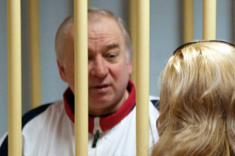 (FILES) In this file photo taken on August 09, 2006, former Russian military intelligence colonel Sergei Skripal attends a hearing at the Moscow District Military Court in Moscow.
The head of the British military facility analysing the Novichok nerve agent used to poison Russian spy Sergei Skripal and his daughter Yulia, said on April 3, 2018, that it has "not verified the precise source" of the substance. Gary Aitkenhead, chief executive of the Porton Down defence laboratory, told Britain's Sky News that analysts had identified it as military-grade novichok, but they had not proved it was made in Russia. / AFP PHOTO / Kommersant Photo / Yuri SENATOROV / Russia OUT