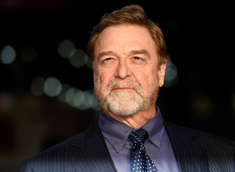 epa04969419 US actor/cast member John Goodman arrives for the premiere of 'Trumbo' at the 59th BFI London Film Festival, in London, Britain, 08 October 2015. The festival runs from 07 to 18 October.  EPA/FACUNDO ARRIZABALAGA