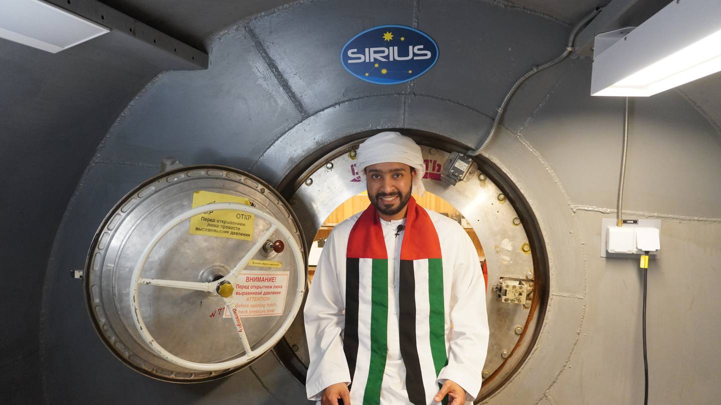 طيران الإمارات تترك الشعور بالوحدة بعد ثمانية أشهر من استكشاف الفضاء