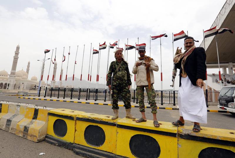 epa06154797 Yemeni soldiers loyal to ex-president Ali Abdullah Saleh stand guard at a square ahead of the 35th anniversary celebrations for the formation of Saleh's party of General People's Congress, in Sana’a, Yemen, 21 August 2017. According to reports, tensions rose within the Houthi-Saleh alliance after the Houthi rebels accused ex-president Saleh and his party, General People’s Congress, (GPC) of following policies that support the Saudi-led military coalition fighting the Houthi rebels for more than two years. Saleh entered into an alliance with the Houthis in 2014 when they seized the capital Sana’a from Yemen’s Saudi-backed government of president Abdu-Rabbo Mansour Hadi.  EPA/YAHYA ARHAB