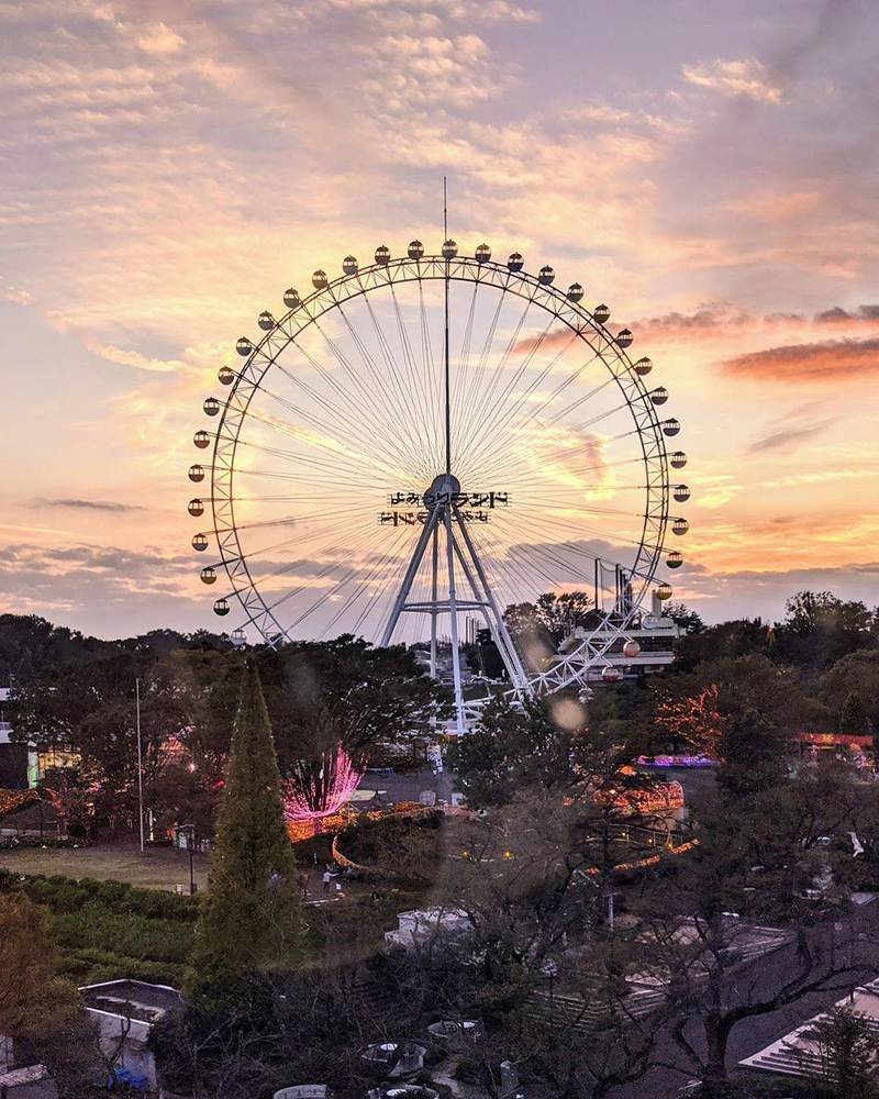 Yomiuriland in Tokyo is offering remote working packages that include an hour on the park's Ferris wheel. Instagram / Yomiuriland