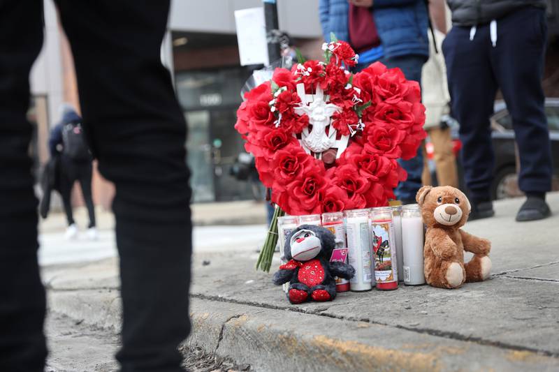Makeshift shrines to those killed in Chicago, Illinois, by gun violence is a common sight. Getty / AFP