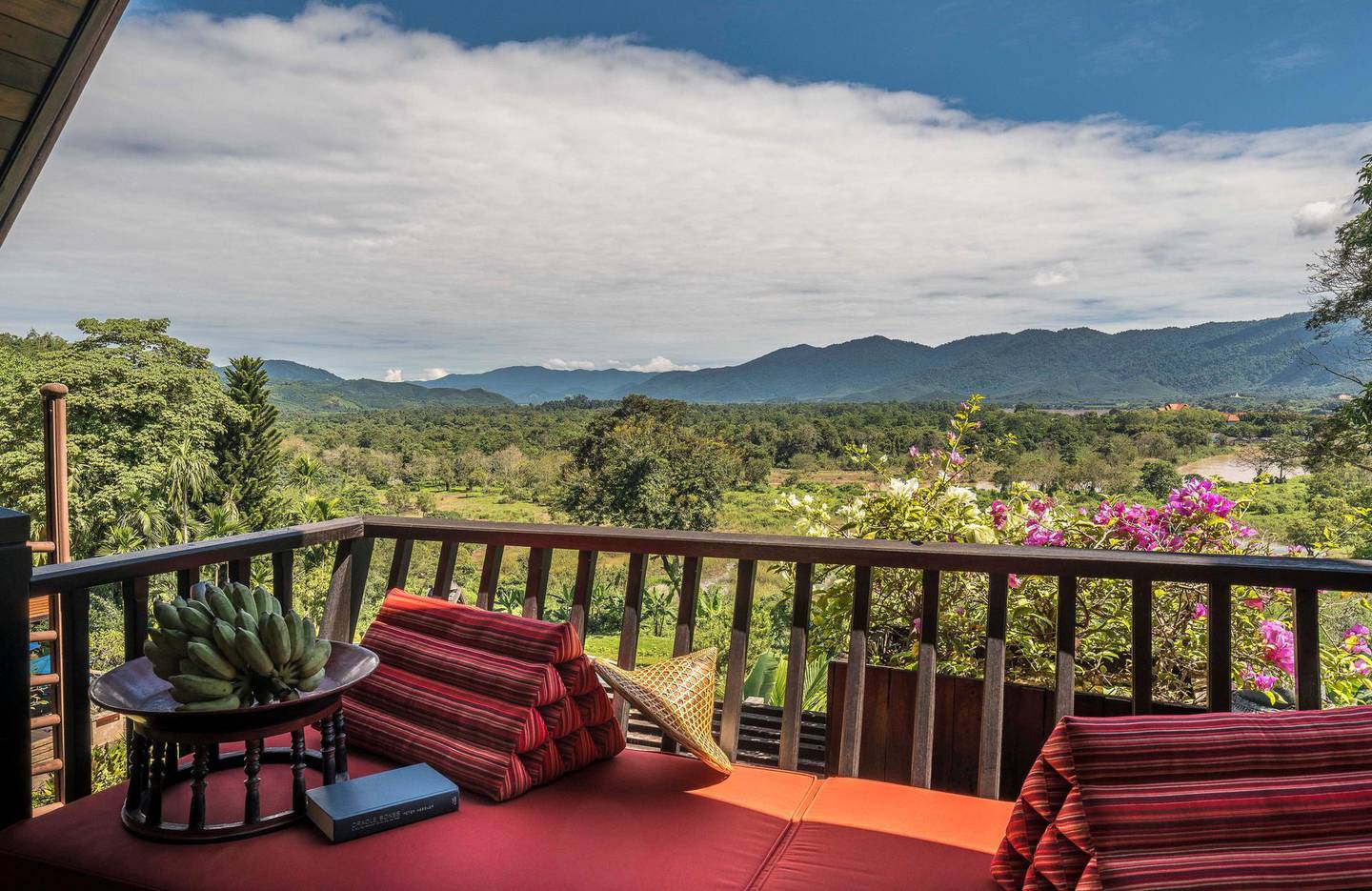 A three country view deluxe room offers just that, views of Laos, Myanmar and Thailand. Anantara