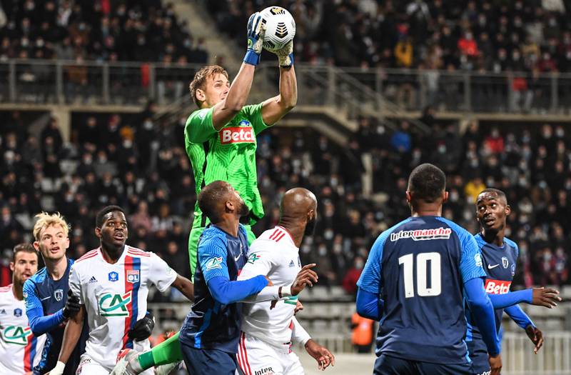 Paris FC's Croatian goalkeeper Ivan Filipovic catches the ball at the Charlety Stadium. AFP