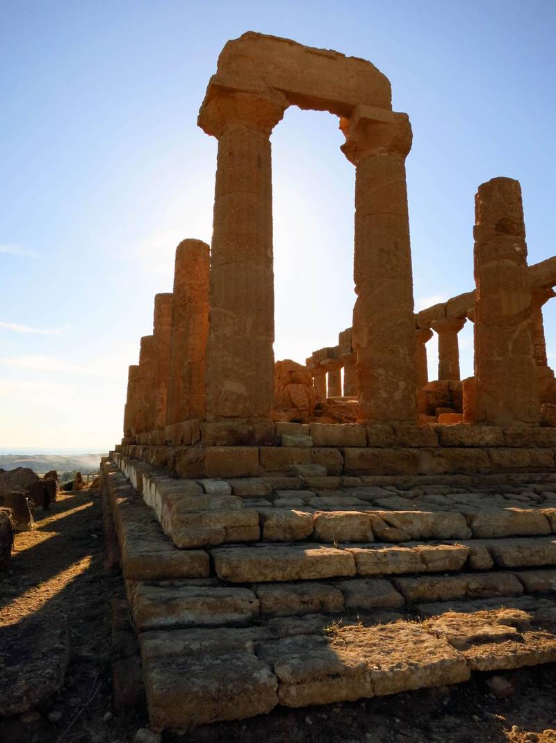 Temple of Hera Lacinia, or Juno Lacinia in Sicily, Italy. Courtesy Butterfield & Robinson