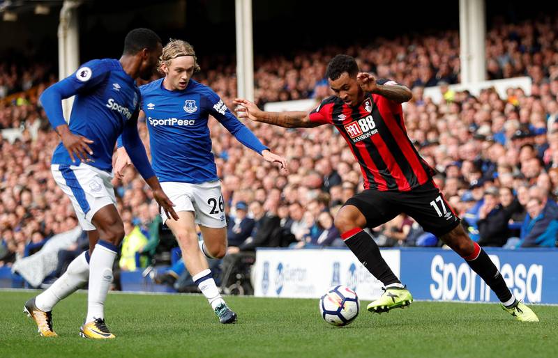 Soccer Football - Premier League - Everton vs AFC Bournemouth - Goodison Park, Liverpool, Britain - September 23, 2017   Everton's Tom Davies in action with Bournemouth's Joshua King    Action Images via Reuters/Andrew Boyers    EDITORIAL USE ONLY. No use with unauthorized audio, video, data, fixture lists, club/league logos or "live" services. Online in-match use limited to 75 images, no video emulation. No use in betting, games or single club/league/player publications. Please contact your account representative for further details.