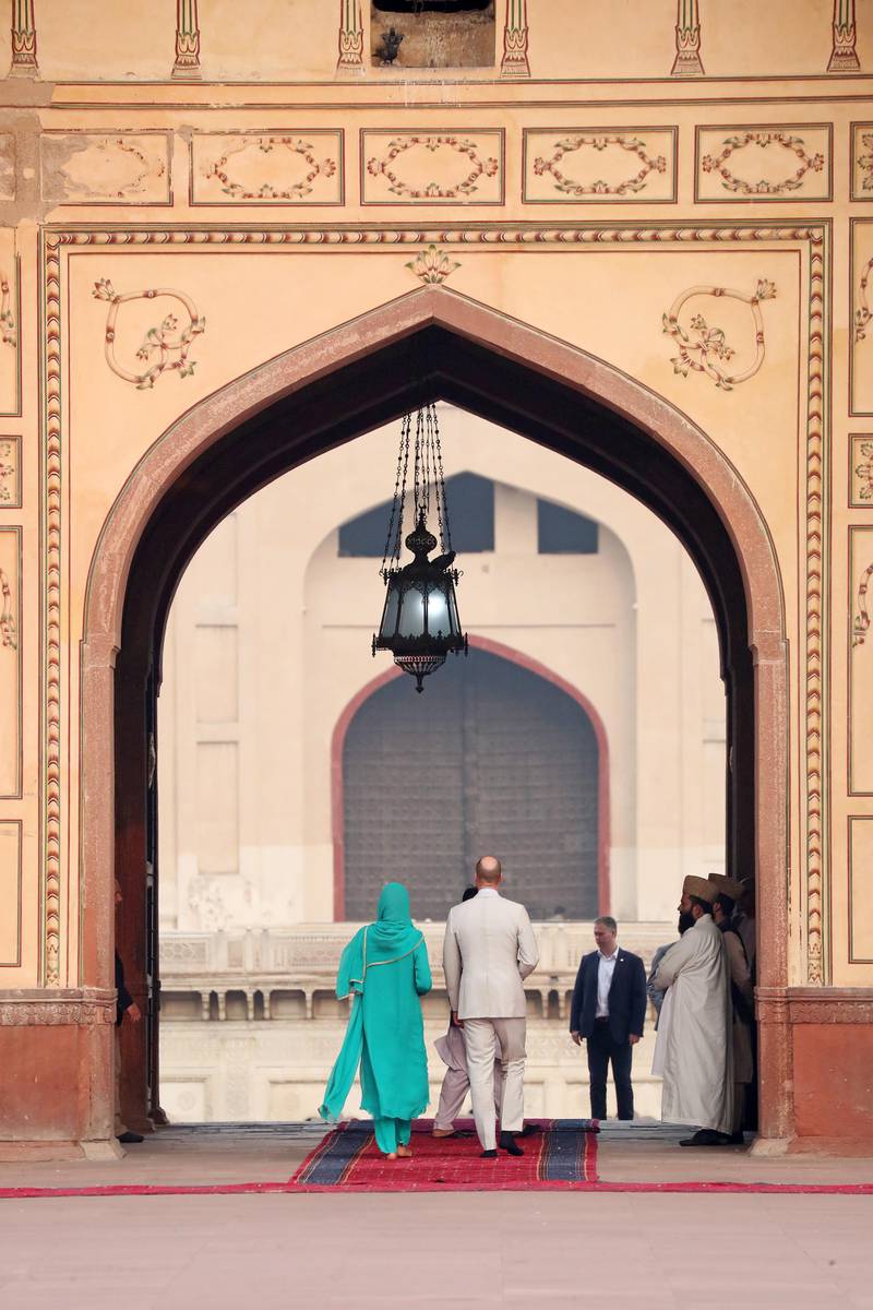 Prince William, Duke of Cambridge and Catherine, Duchess of Cambridge visit the Badshahi Mosque within the Walled City during day four of their royal tour of Pakistan on October 17, 2019 in Lahore, Pakistan.