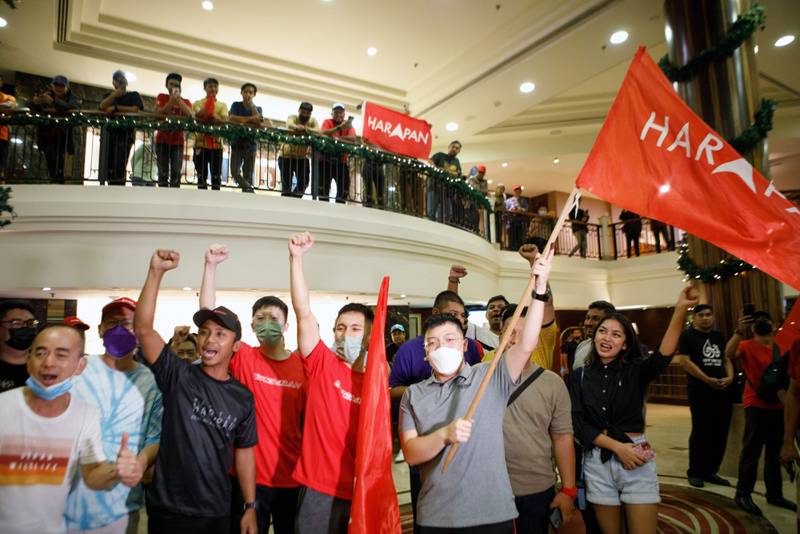Opposition Pakatan Harapan (PH) supporters celebrate at an election event in Subang. Malaysia has its first hung parliament after competing parties failed to win a majority, stoking political uncertainty in an economy on a fragile rebound. Bloomberg