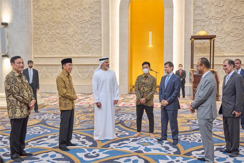 Sheikh Khaled was accompanied by Suhail Al Mazrouei, Minister of Energy and Infrastructure, Abdullah Salem Al Dhaheri, UAE ambassador to Indonesia, and other senior officials