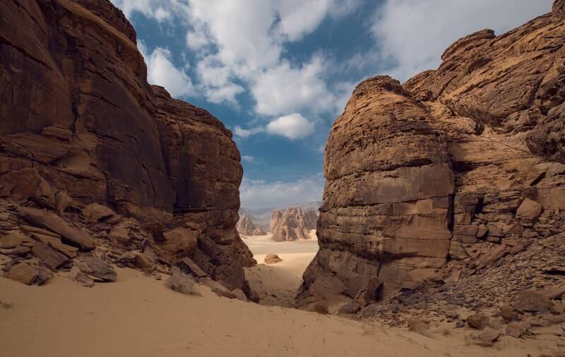 AlUla is a city of the Madinah region in north-western Saudi Arabia.
