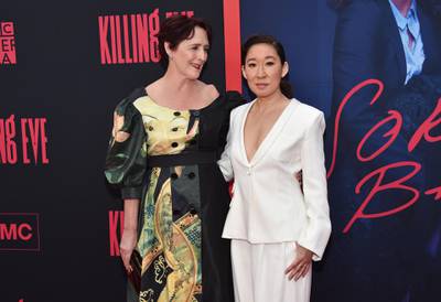 Irish actress Fiona Shaw (L) and Canadian actress Sandra Oh (R) arrive for BBC America and AMC's "Killing Eve" season 2 premiere at the Arclight on April 1, 2019 in Hollywood. / AFP / Chris Delmas
