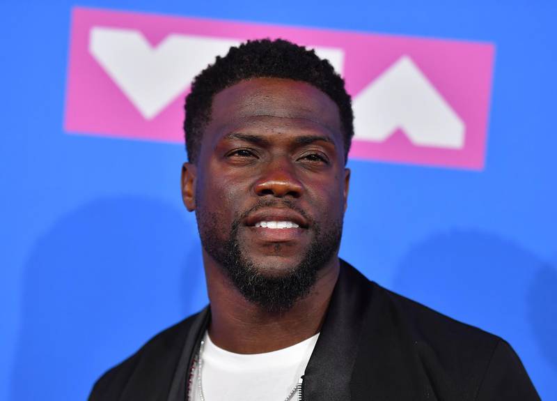 (FILES) In this file photo taken on August 20, 2018 US actor/comedian Kevin Hart attends the 2018 MTV Video Music Awards at Radio City Music Hall on August 20, 2018 in New York City.  US comedian and actor Kevin Hart announced on December 4, 2018, that he would be hosting the 91st Academy Awards in February. / AFP / ANGELA WEISS
