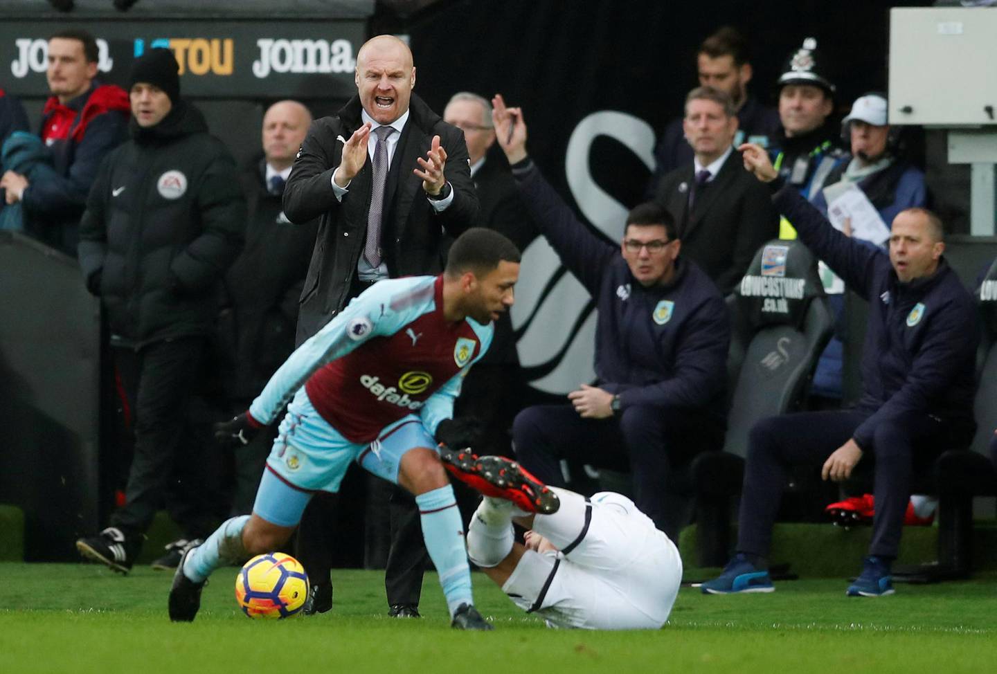 Soccer Football - Premier League - Swansea City vs Burnley - Liberty Stadium, Swansea, Britain - February 10, 2018   Burnley manager Sean Dyche   Action Images via Reuters/Andrew Boyers    EDITORIAL USE ONLY. No use with unauthorized audio, video, data, fixture lists, club/league logos or "live" services. Online in-match use limited to 75 images, no video emulation. No use in betting, games or single club/league/player publications.  Please contact your account representative for further details.