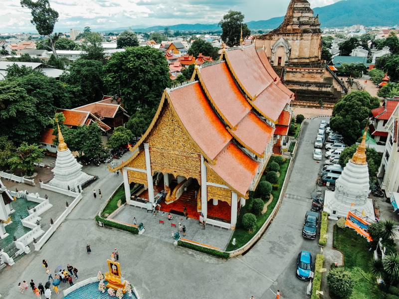 Chiang Mai in Thailand wins over remote workers for its culture, nature and great food. Photo: Tim Durgan / Unsplash