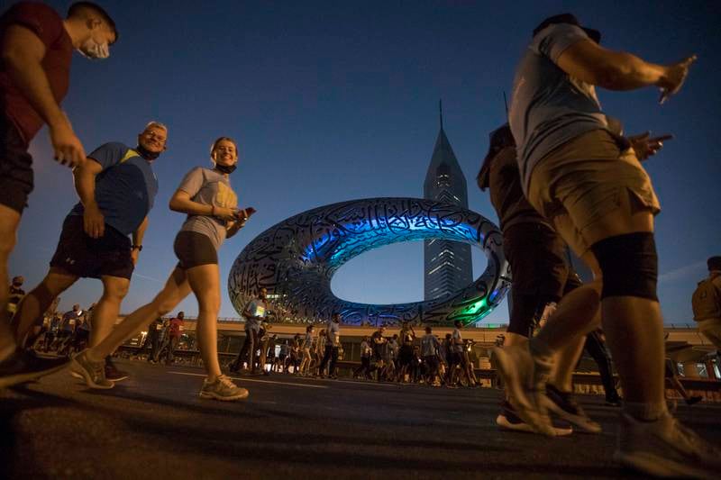 The Dubai Run started before sunrise. Ruel Pableo / The National