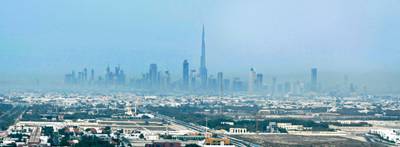 Dubai, April 10, 2012 - A blanket of smog shrouds the skyline in Dubai City, Dubai April 10, 2012. (Photo by Jeff Topping/The National) 